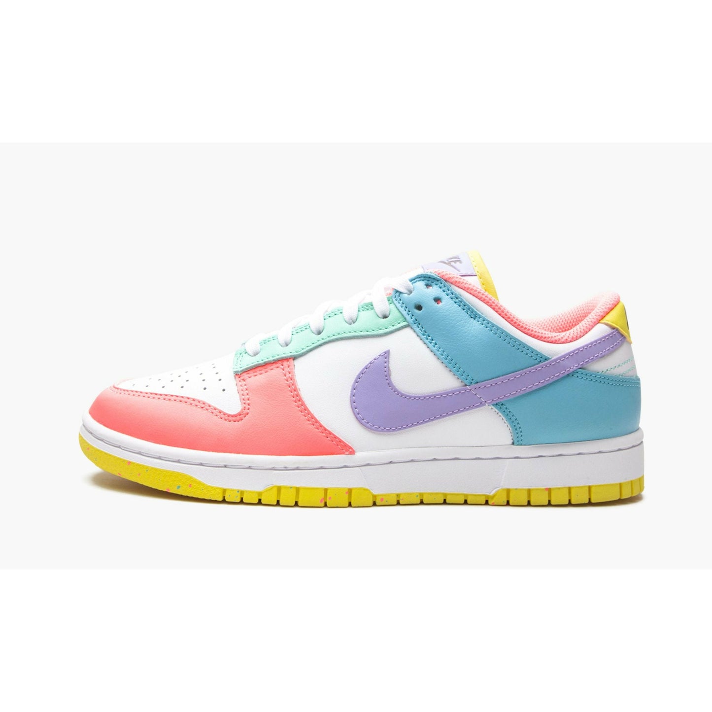Wmns Dunk Low SE 'Candy' - DD1872 100